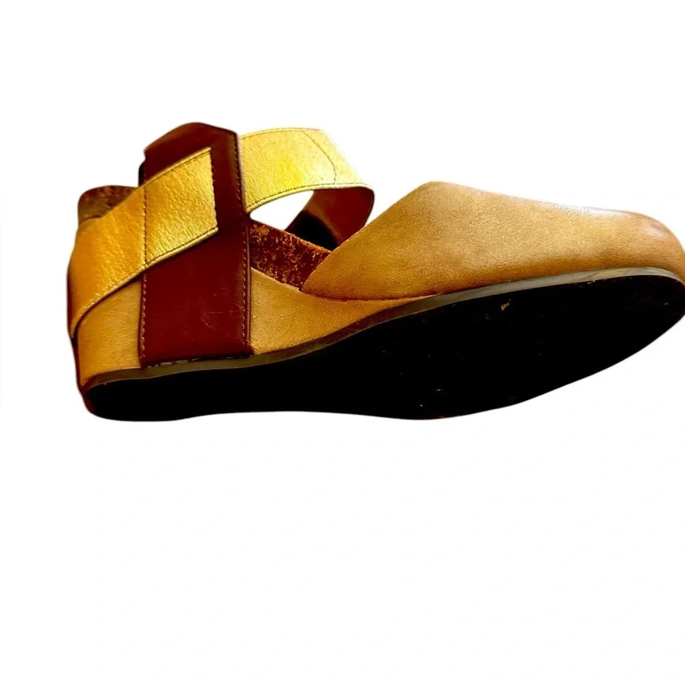 COPY - Pierre Dumas high wedge shoes size 8
